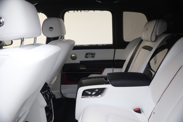 Used 2025 Rolls-Royce Black Badge Cullinan for sale $469,900 at Pagani of Greenwich in Greenwich CT 06830 25