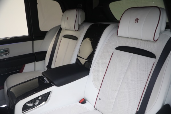 Used 2025 Rolls-Royce Black Badge Cullinan for sale $469,900 at Pagani of Greenwich in Greenwich CT 06830 26