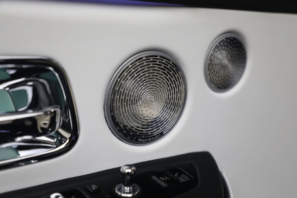 Used 2025 Rolls-Royce Black Badge Cullinan for sale $469,900 at Pagani of Greenwich in Greenwich CT 06830 28