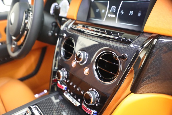 Used 2024 Rolls-Royce Black Badge Cullinan for sale $419,900 at Pagani of Greenwich in Greenwich CT 06830 27