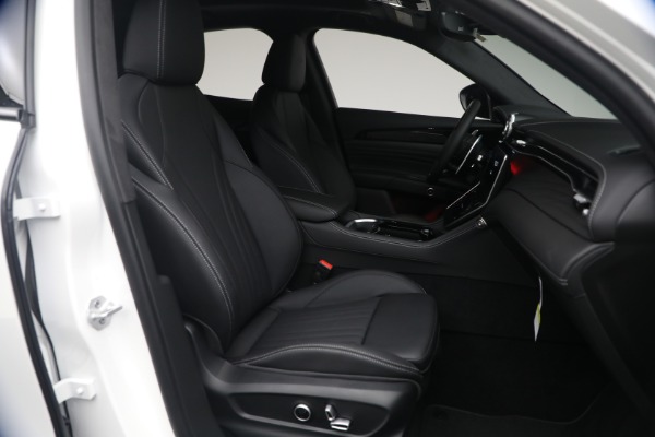 New 2026 Maserati Grecale Modena for sale $95,345 at Pagani of Greenwich in Greenwich CT 06830 17