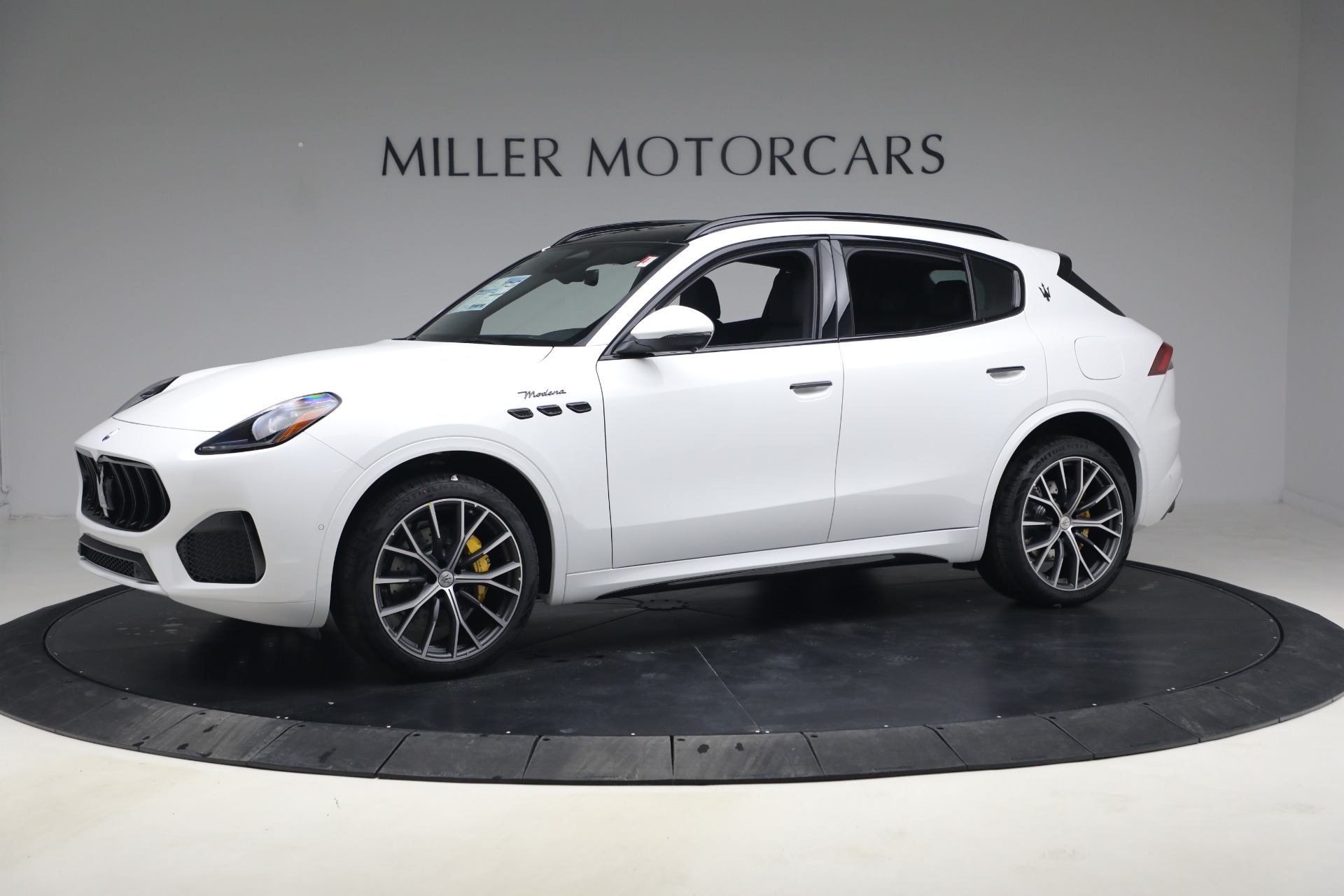 New 2026 Maserati Grecale Modena for sale $95,345 at Pagani of Greenwich in Greenwich CT 06830 1