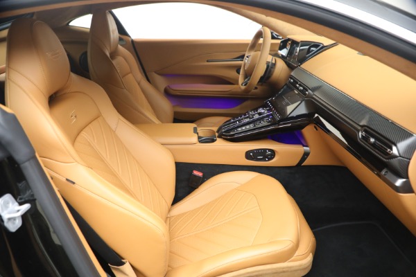 New 2026 Aston Martin Vantage S for sale $249,800 at Pagani of Greenwich in Greenwich CT 06830 23