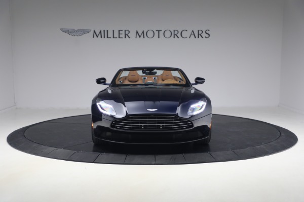 Used 2019 Aston Martin DB11 Volante for sale $121,900 at Pagani of Greenwich in Greenwich CT 06830 12