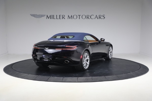 Used 2019 Aston Martin DB11 Volante for sale $121,900 at Pagani of Greenwich in Greenwich CT 06830 19