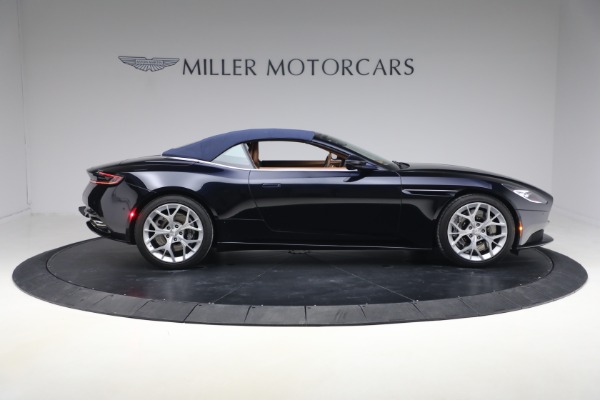Used 2019 Aston Martin DB11 Volante for sale $121,900 at Pagani of Greenwich in Greenwich CT 06830 21