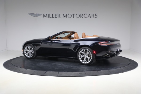Used 2019 Aston Martin DB11 Volante for sale $121,900 at Pagani of Greenwich in Greenwich CT 06830 4
