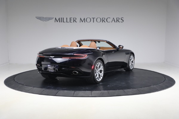 Used 2019 Aston Martin DB11 Volante for sale $121,900 at Pagani of Greenwich in Greenwich CT 06830 7