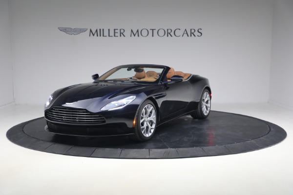 Used 2019 Aston Martin DB11 Volante for sale $121,900 at Pagani of Greenwich in Greenwich CT 06830 1