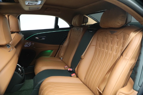 New 2026 Bentley Flying Spur Azure for sale $343,330 at Pagani of Greenwich in Greenwich CT 06830 25