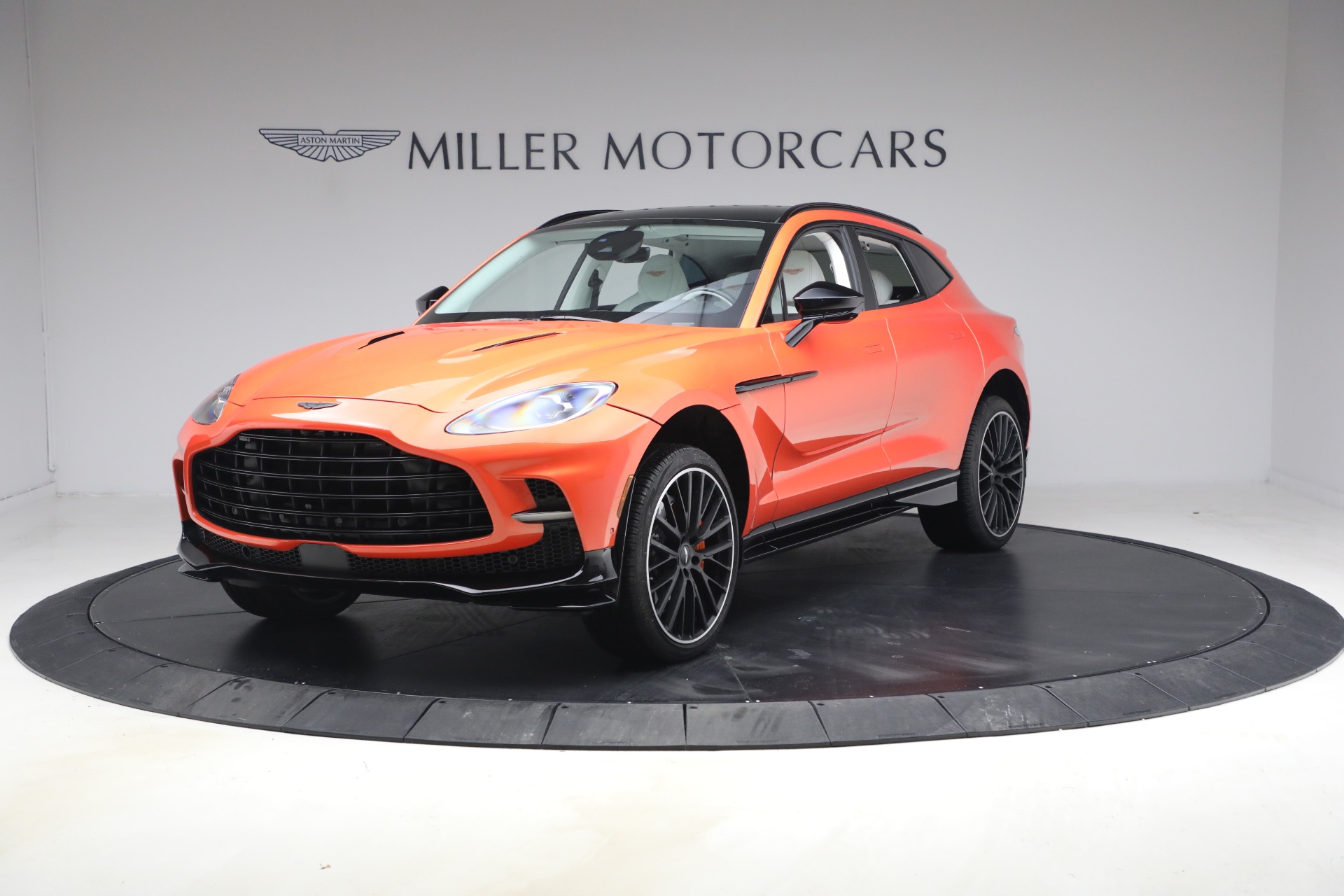 Used 2024 Aston Martin DBX 707 for sale $172,900 at Pagani of Greenwich in Greenwich CT 06830 1