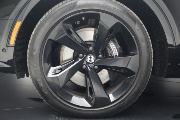 Used 2023 Bentley Bentayga EWB Azure V8 First Edition for sale $173,900 at Pagani of Greenwich in Greenwich CT 06830 14
