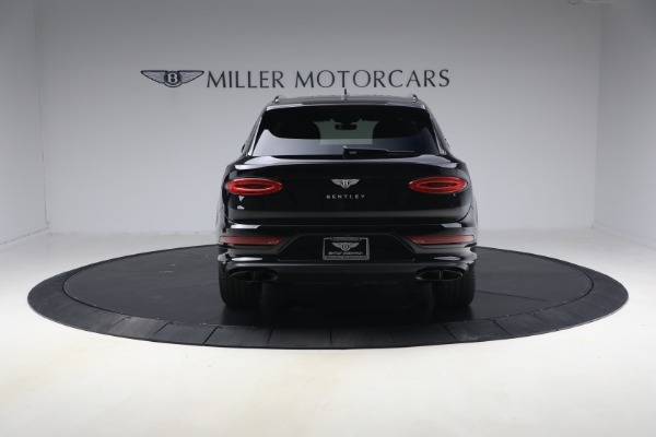 Used 2023 Bentley Bentayga EWB Azure V8 First Edition for sale $173,900 at Pagani of Greenwich in Greenwich CT 06830 6