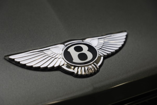 Used 2022 Bentley Bentayga V8 for sale $151,900 at Pagani of Greenwich in Greenwich CT 06830 13