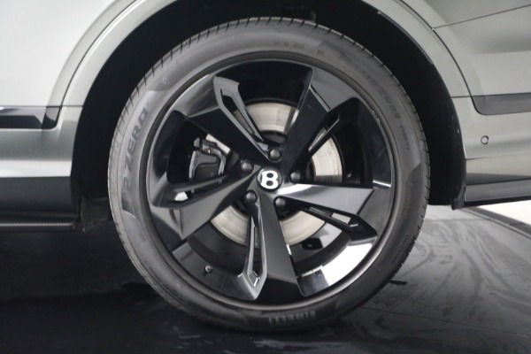 Used 2022 Bentley Bentayga V8 for sale $151,900 at Pagani of Greenwich in Greenwich CT 06830 15