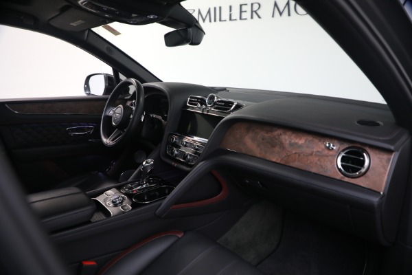 Used 2022 Bentley Bentayga V8 for sale $151,900 at Pagani of Greenwich in Greenwich CT 06830 25
