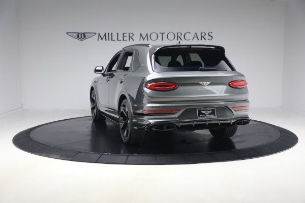 Used 2022 Bentley Bentayga V8 for sale $151,900 at Pagani of Greenwich in Greenwich CT 06830 5