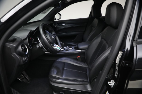 Used 2022 Alfa Romeo Stelvio Sprint for sale $24,900 at Pagani of Greenwich in Greenwich CT 06830 14