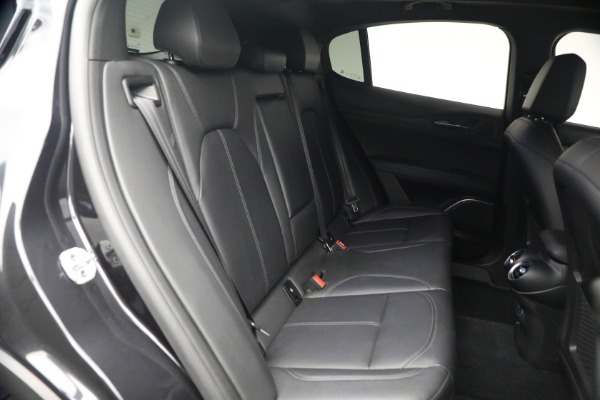 Used 2022 Alfa Romeo Stelvio Sprint for sale $24,900 at Pagani of Greenwich in Greenwich CT 06830 21