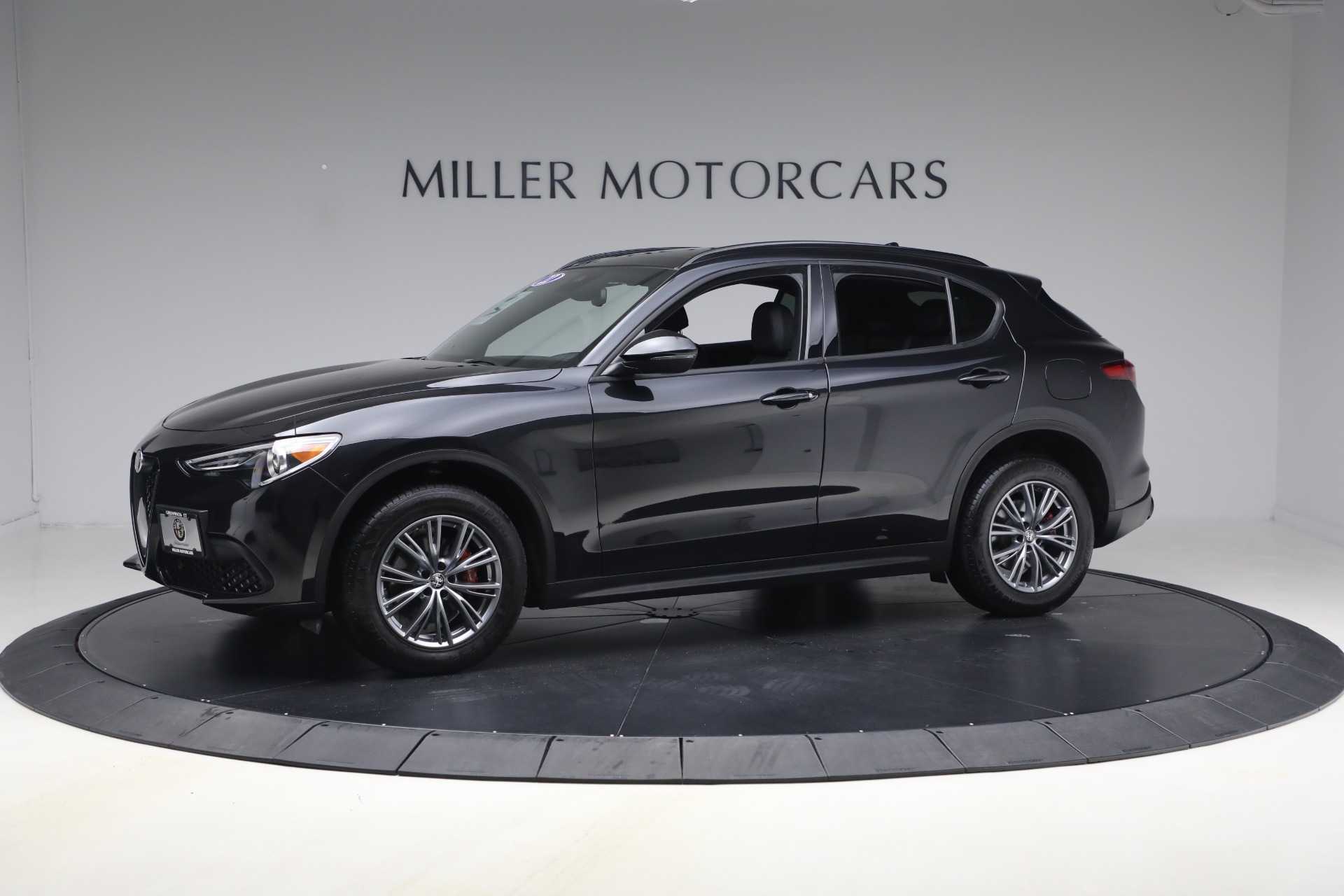 Used 2022 Alfa Romeo Stelvio Sprint for sale $24,900 at Pagani of Greenwich in Greenwich CT 06830 1
