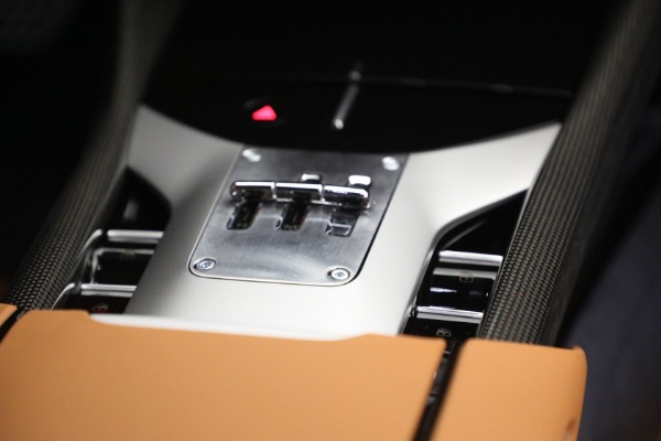 Used 2025 Ferrari Purosangue for sale $579,900 at Pagani of Greenwich in Greenwich CT 06830 27