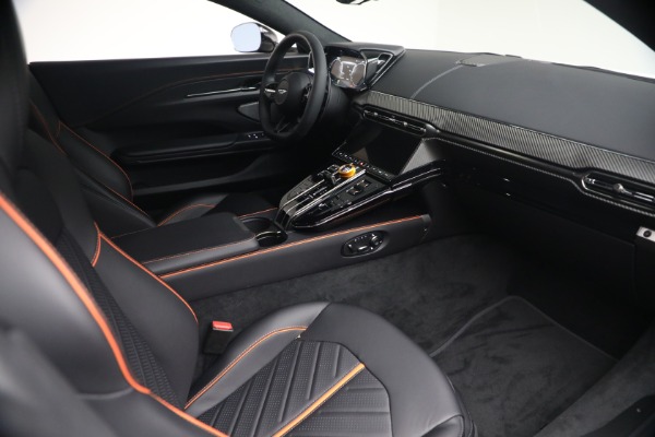 New 2026 Aston Martin Vantage S for sale $251,000 at Pagani of Greenwich in Greenwich CT 06830 18