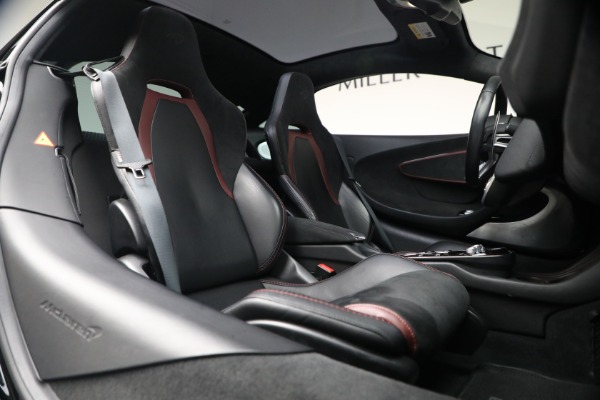 Used 2023 McLaren GT Pioneer for sale $169,900 at Pagani of Greenwich in Greenwich CT 06830 24