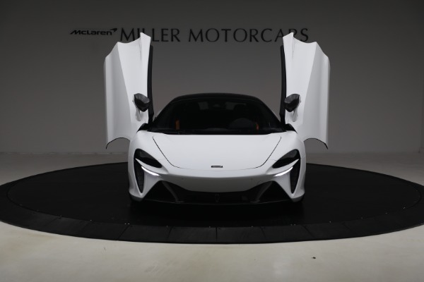 Used 2023 McLaren Artura for sale $184,900 at Pagani of Greenwich in Greenwich CT 06830 13