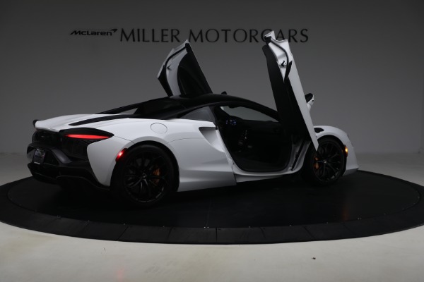 Used 2023 McLaren Artura for sale $184,900 at Pagani of Greenwich in Greenwich CT 06830 19