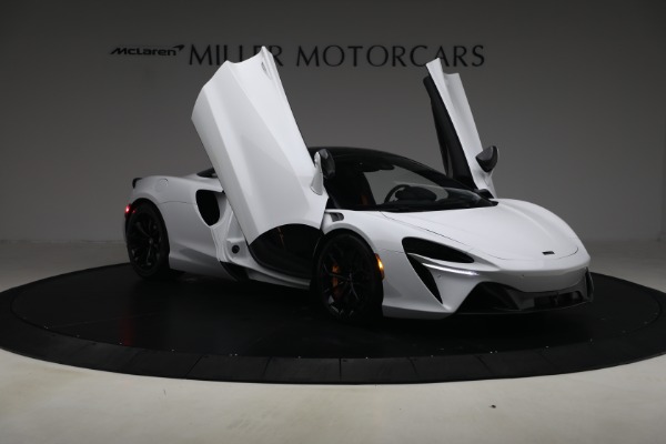 Used 2023 McLaren Artura for sale $184,900 at Pagani of Greenwich in Greenwich CT 06830 21