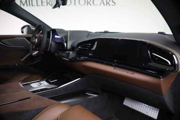 Used 2025 Ferrari Purosangue for sale $534,900 at Pagani of Greenwich in Greenwich CT 06830 17