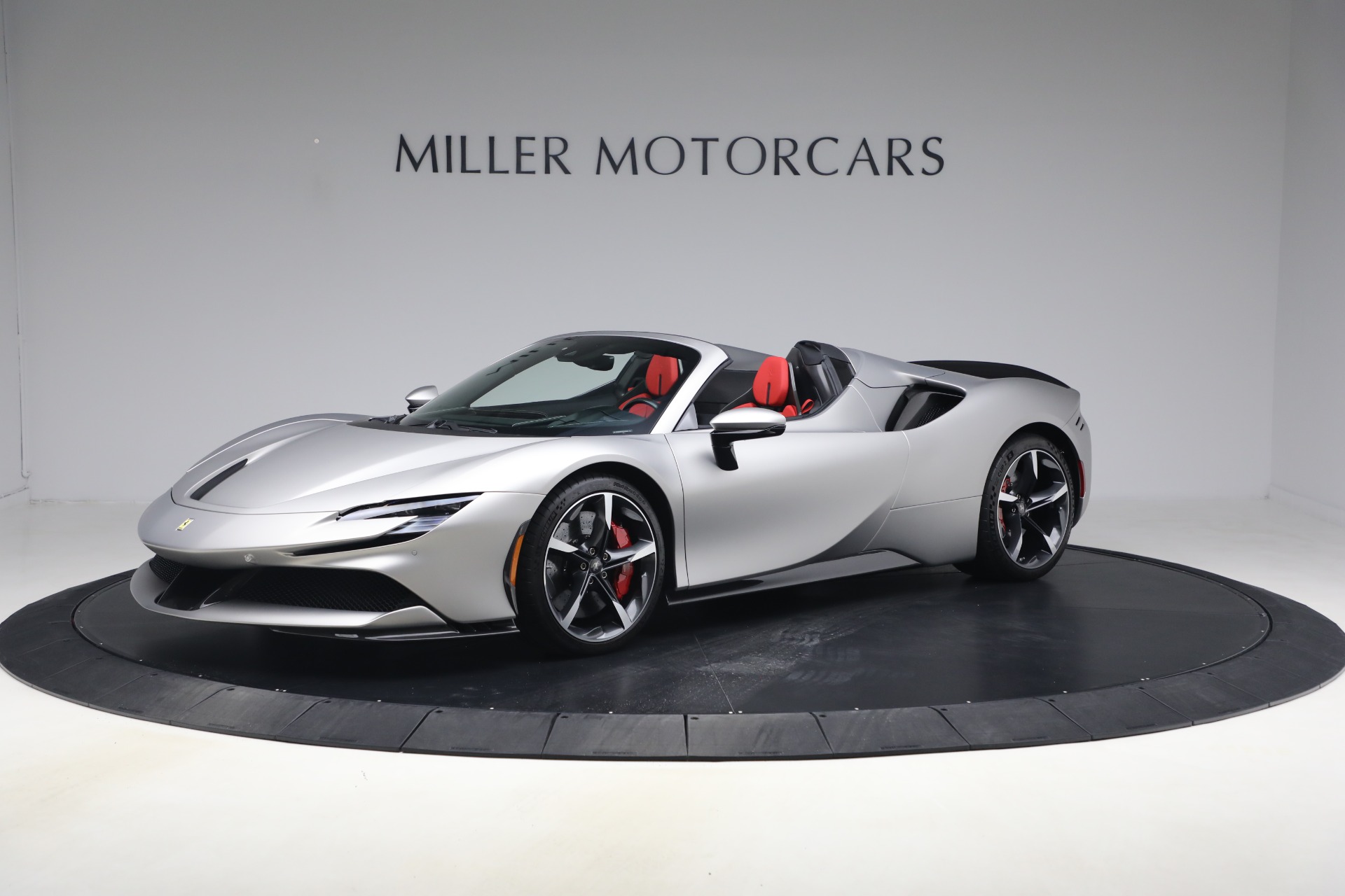 Used 2023 Ferrari SF90 Spider for sale $579,900 at Pagani of Greenwich in Greenwich CT 06830 1