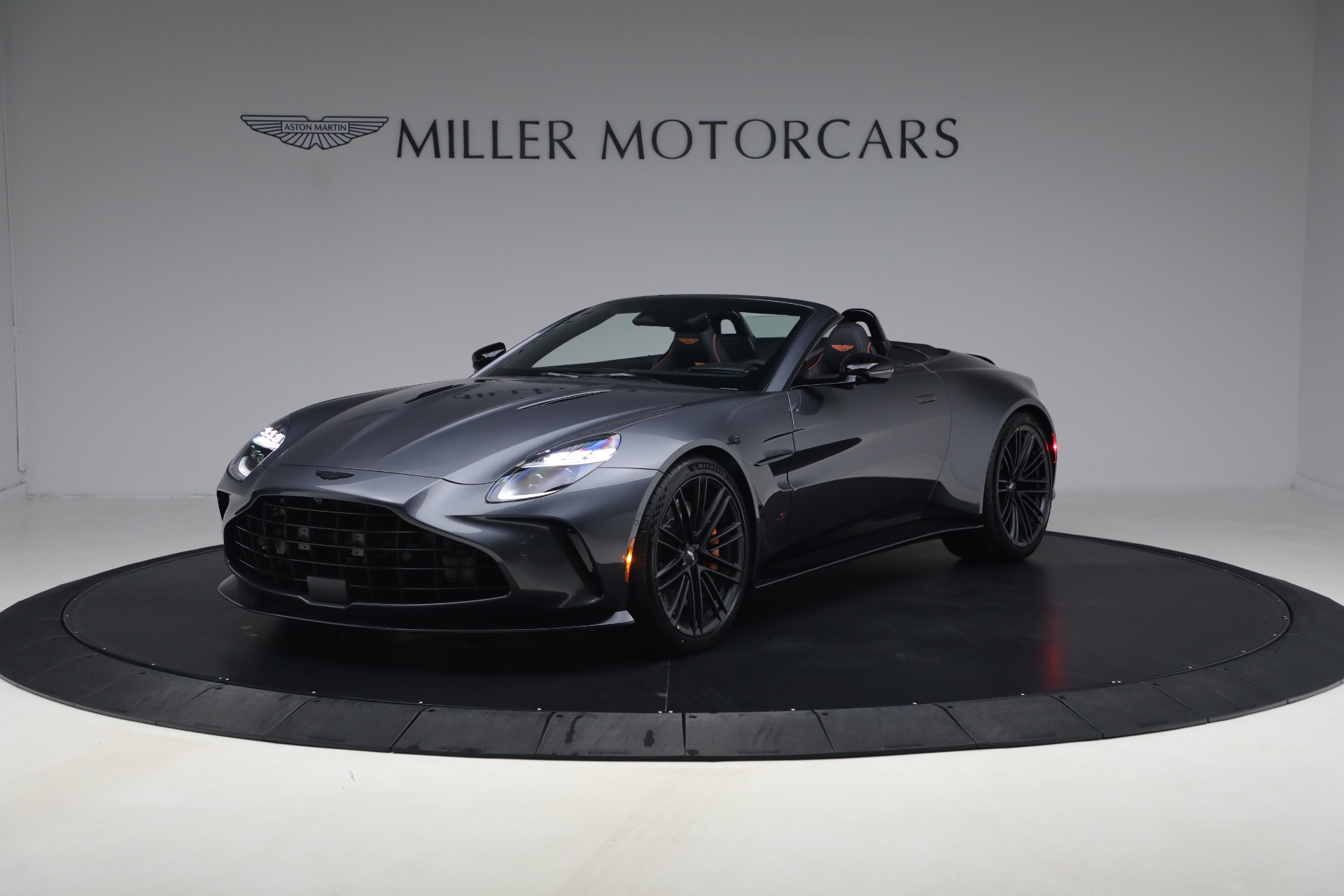 New 2026 Aston Martin Vantage S Roadster for sale $272,300 at Pagani of Greenwich in Greenwich CT 06830 1