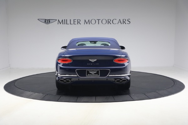 Used 2022 Bentley Continental GTC V8 for sale $225,900 at Pagani of Greenwich in Greenwich CT 06830 19