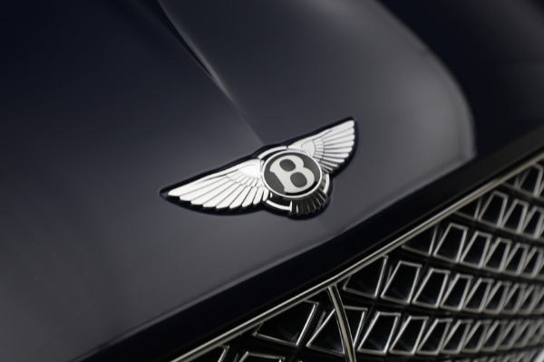 Used 2022 Bentley Continental GTC V8 for sale $225,900 at Pagani of Greenwich in Greenwich CT 06830 24