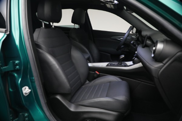 Used 2024 Alfa Romeo Tonale Hybrid Ti for sale $30,900 at Pagani of Greenwich in Greenwich CT 06830 16