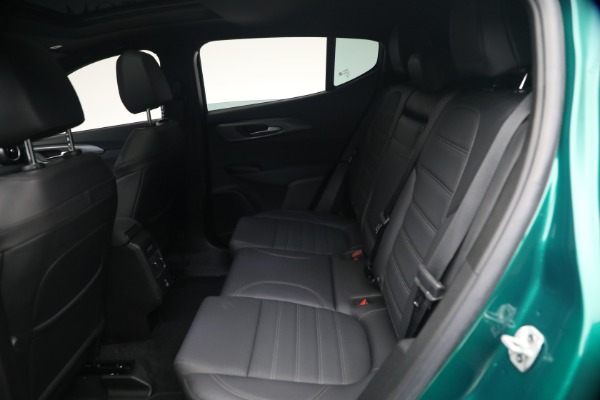 Used 2024 Alfa Romeo Tonale Hybrid Ti for sale $30,900 at Pagani of Greenwich in Greenwich CT 06830 17