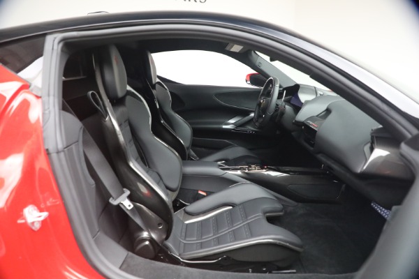 Used 2022 Ferrari SF90 Stradale for sale $445,900 at Pagani of Greenwich in Greenwich CT 06830 18