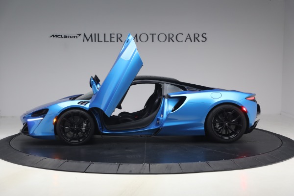 Used 2024 McLaren Artura Performance for sale $182,900 at Pagani of Greenwich in Greenwich CT 06830 15