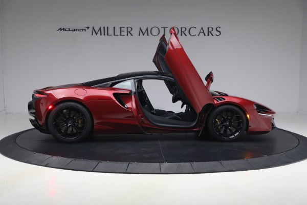 Used 2023 McLaren Artura Performance for sale $179,900 at Pagani of Greenwich in Greenwich CT 06830 18