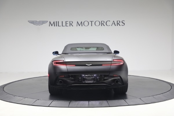 Used 2024 Aston Martin DB12 Volante for sale $209,900 at Pagani of Greenwich in Greenwich CT 06830 19