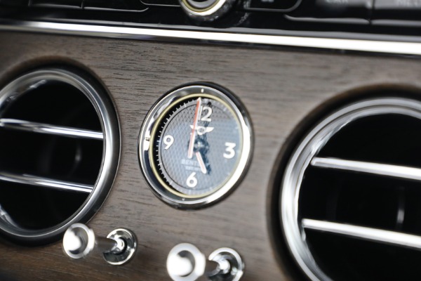 Used 2023 Bentley Continental GTC Speed for sale $265,900 at Pagani of Greenwich in Greenwich CT 06830 25