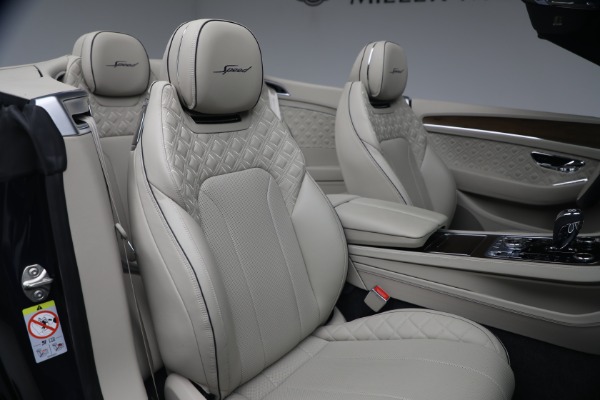 Used 2023 Bentley Continental GTC Speed for sale $265,900 at Pagani of Greenwich in Greenwich CT 06830 28