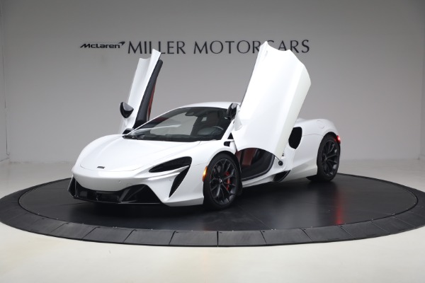 Used 2023 McLaren Artura TechLux for sale $164,900 at Pagani of Greenwich in Greenwich CT 06830 14