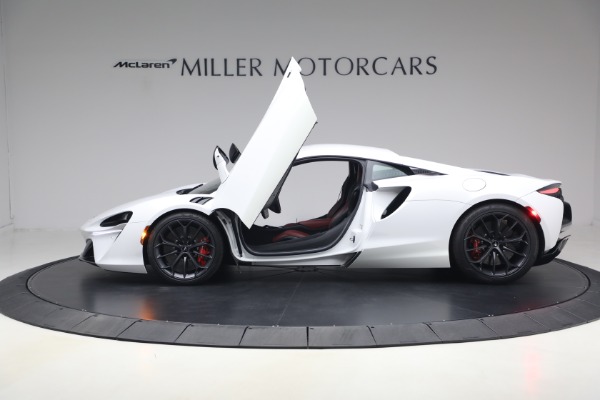 Used 2023 McLaren Artura TechLux for sale $164,900 at Pagani of Greenwich in Greenwich CT 06830 15
