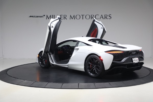 Used 2023 McLaren Artura TechLux for sale $164,900 at Pagani of Greenwich in Greenwich CT 06830 16