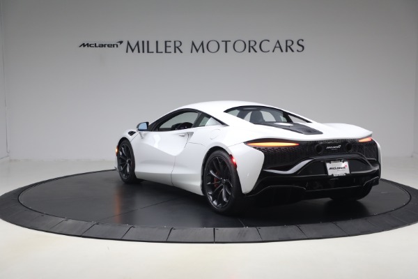 Used 2023 McLaren Artura TechLux for sale $164,900 at Pagani of Greenwich in Greenwich CT 06830 5