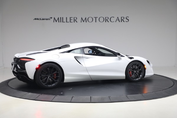 Used 2023 McLaren Artura TechLux for sale $164,900 at Pagani of Greenwich in Greenwich CT 06830 8