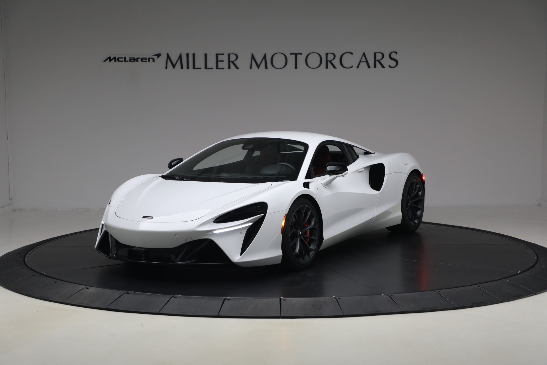 Used 2023 McLaren Artura TechLux for sale $164,900 at Pagani of Greenwich in Greenwich CT 06830 1