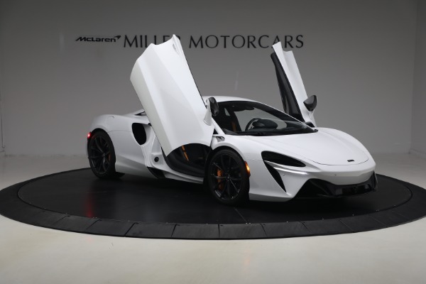 Used 2023 McLaren Artura Performance for sale $164,900 at Pagani of Greenwich in Greenwich CT 06830 20